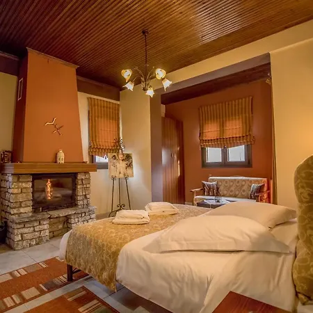 Kynthia Guest house